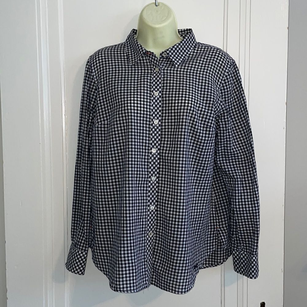 Talbots black & white checked cotton button down long sleeve shirt
